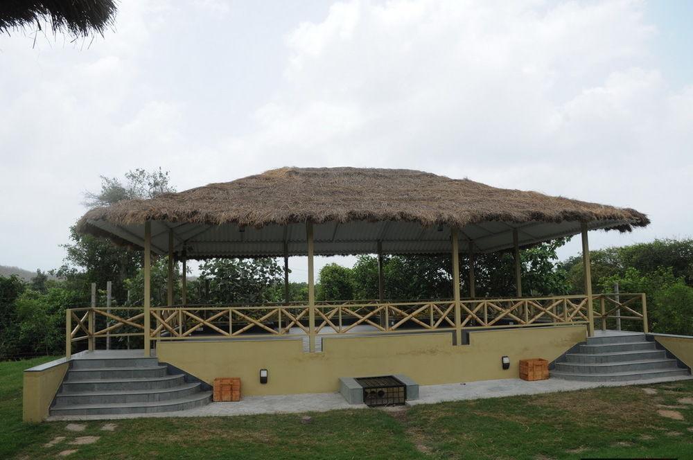 Asiatic Lion Lodge *